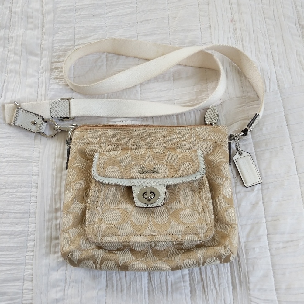 Coach small crossbag